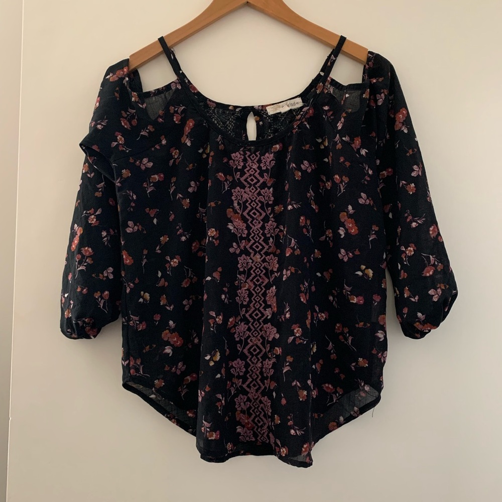 Cold shoulder blouse size small